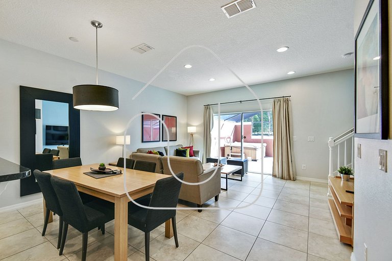 2BR Suites w/ Jacuzzi • 10min to Disney