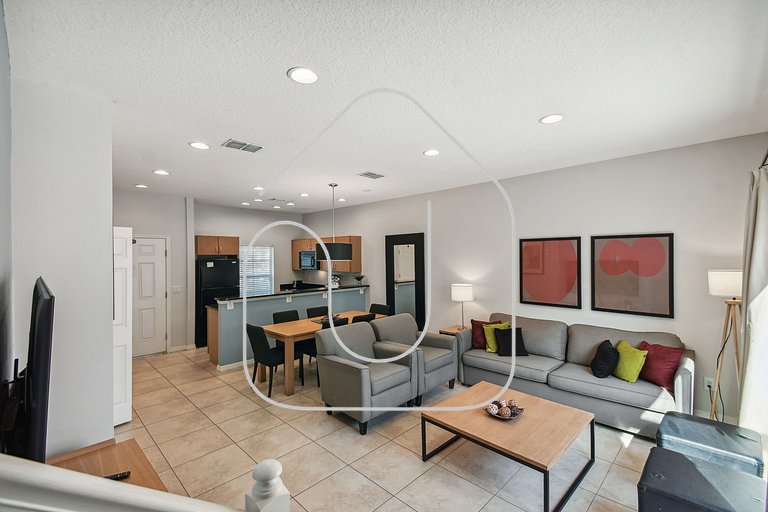 2BR Suites w/ Jacuzzi • 10min to Disney