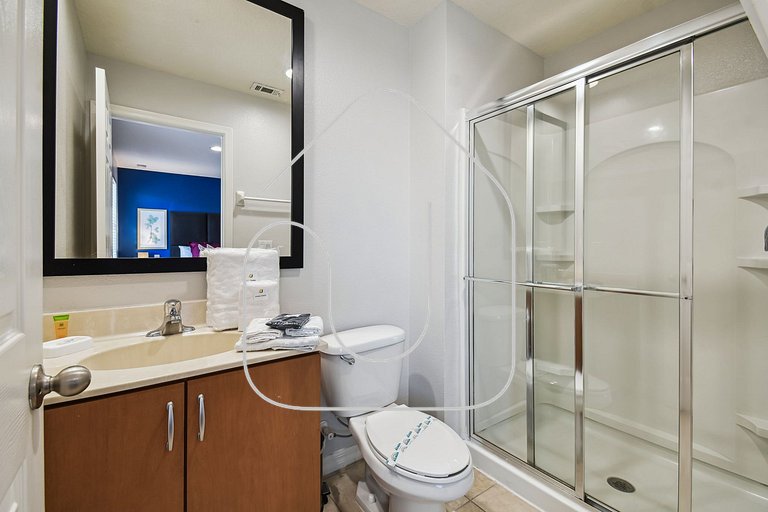 2BR Suites w/ Jacuzzi • 10min to Disney