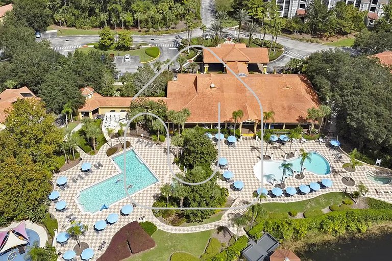 2BR Suites w/ Jacuzzi • 10min to Disney