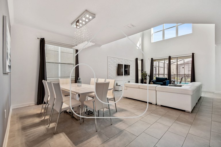 Storey Lake * Beautiful 5-Bedroom Home with Game Room