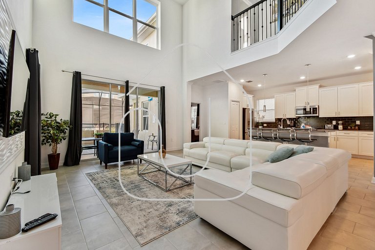 Storey Lake - 5-Bedroom Home with Game Room