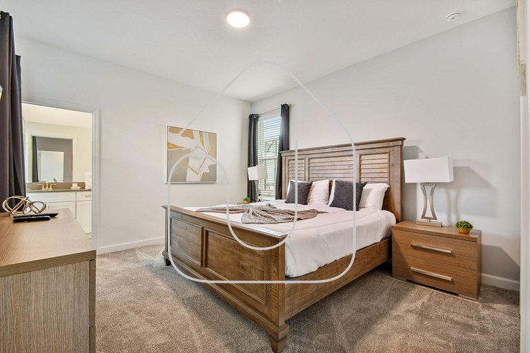 Storey Lake * Beautiful 5-Bedroom Home with Game Room