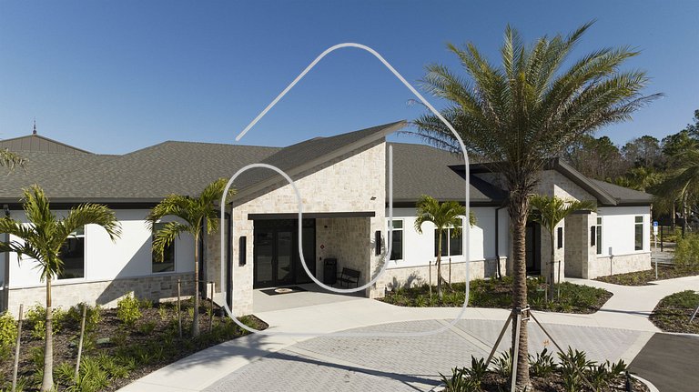 Storey Lake * Beautiful 5-Bedroom Home with Game Room