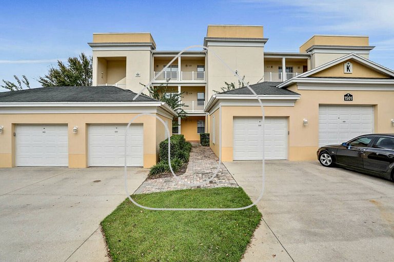 Reunion 3BR Condo, Near Disney + Pool