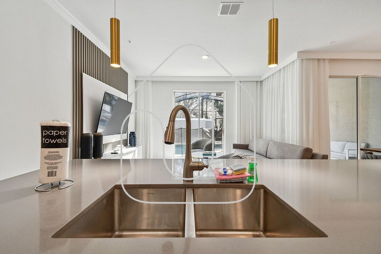 Storey Lake - Private Pool King Bed 4BD/3BA