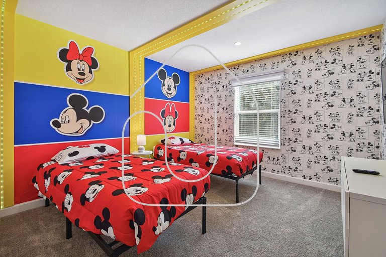 Storey Lake - Private Pool King Bed 4BD/3BA