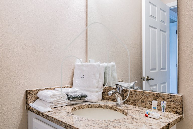 Bella Vida House w Pool, Next to Walmart