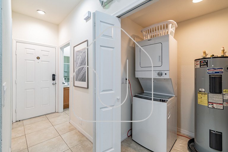 3BR Resort Home + Jacuzzi Near Disney