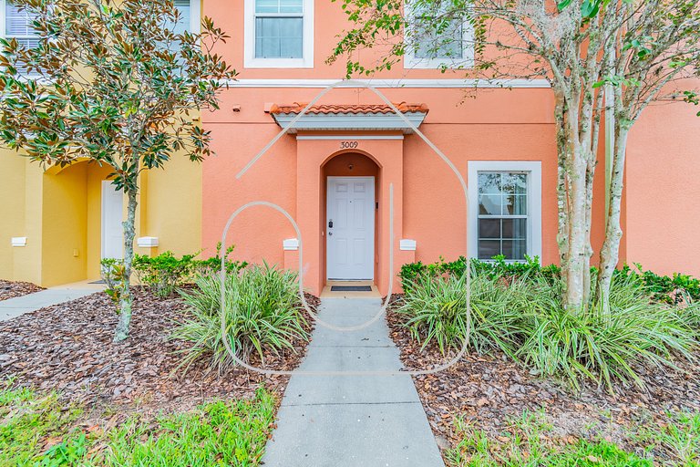 3BR Resort Home + Jacuzzi Near Disney