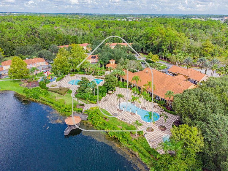 3BR Resort Home + Jacuzzi Near Disney