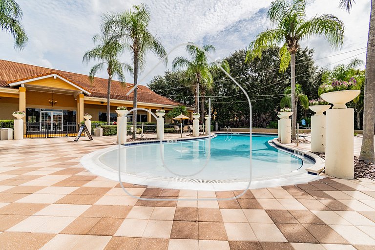 3BR Resort Home + Jacuzzi Near Disney