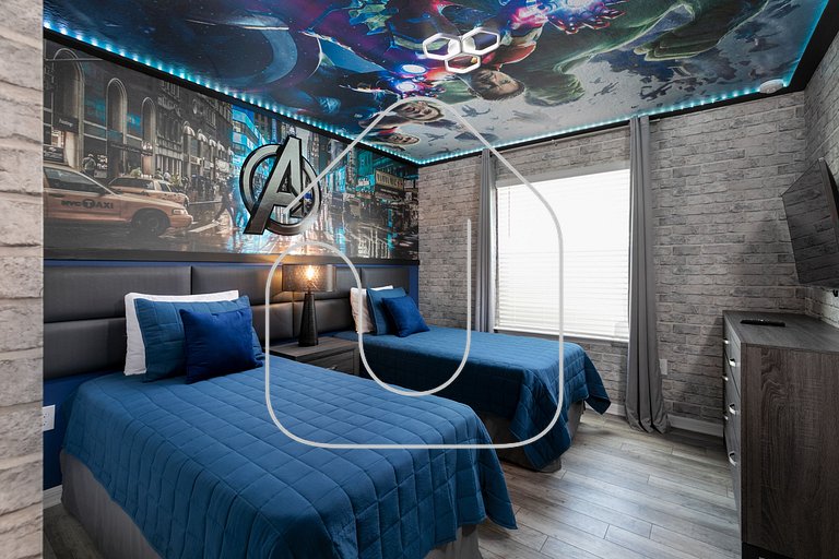 10 Bedrooms / 8 Bathrooms - Windsor Island Resort