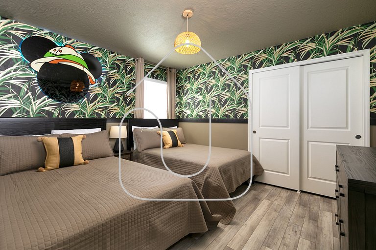 10 Bedrooms / 8 Bathrooms - Windsor Island Resort