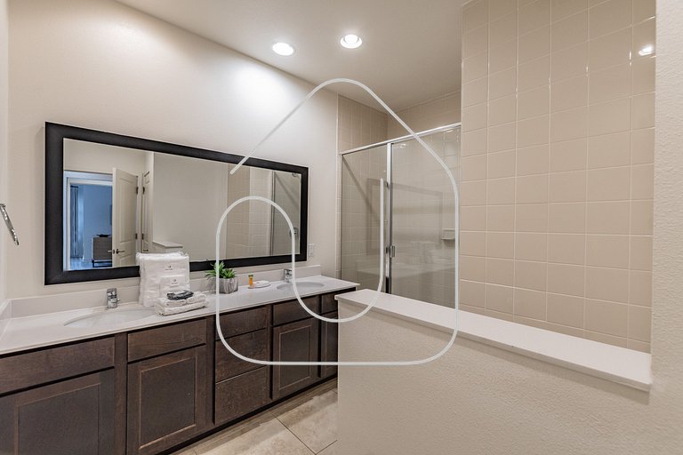 2 Suites, Priv. Jacuzzi Near Disney