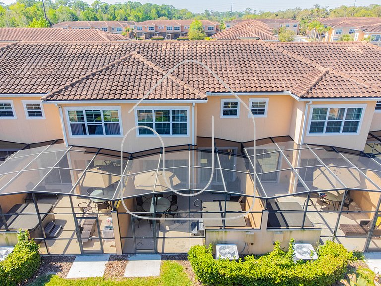 2 Suites, Priv. Jacuzzi Near Disney