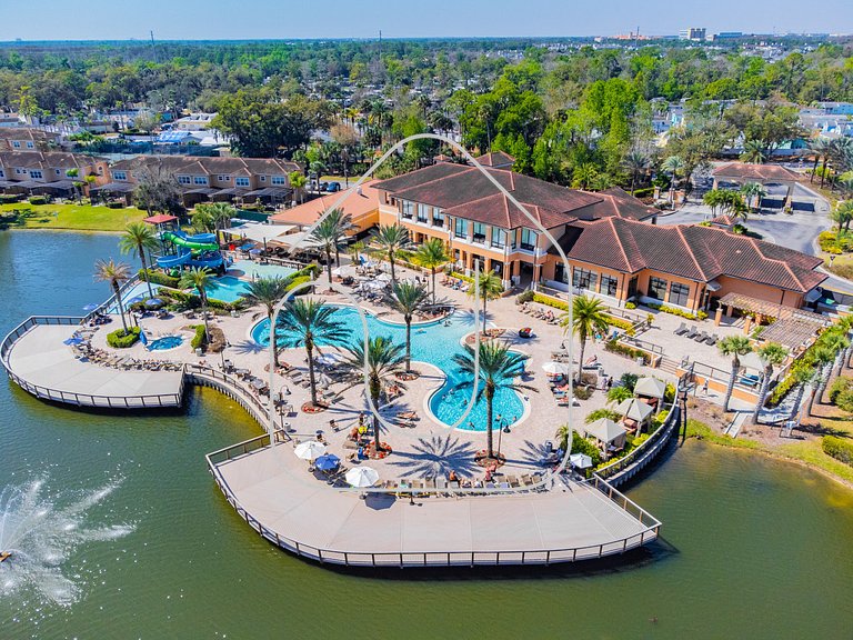 2 Suites, Priv. Jacuzzi Near Disney