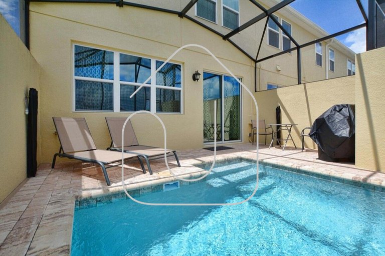 Disney 4BR Home w/ Pool & Lake View