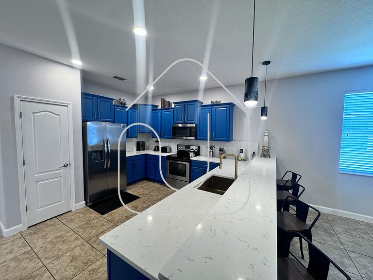 Mansão 9Q p/ 20 pessoas + Jogos | Champions Gate