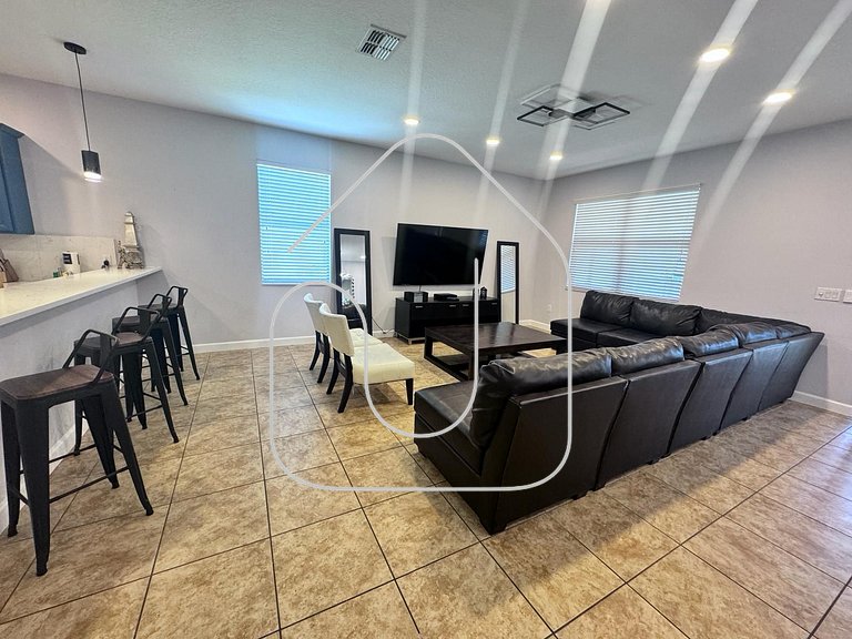 9BR Retreat for 20 w/ Game Room | Champions Gate