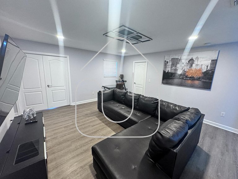 9BR Retreat for 20 w/ Game Room | Champions Gate