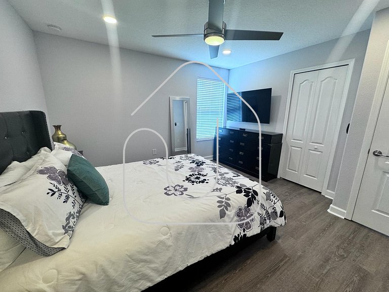 9BR Retreat for 20 w/ Game Room | Champions Gate