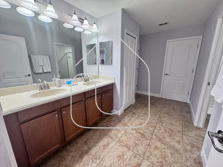 9BR Retreat for 20 w/ Game Room | Champions Gate