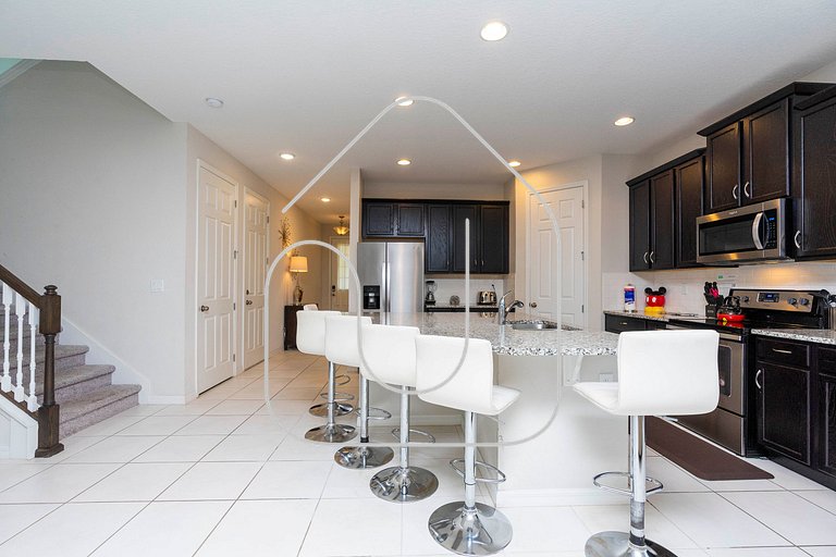 Modern 7BR Villa | Pool + Resort Amenities