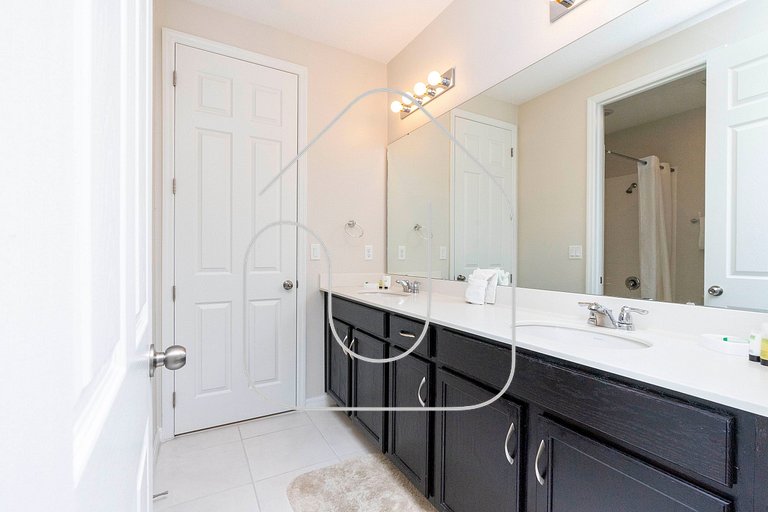 Modern 7BR Villa | Pool + Resort Amenities