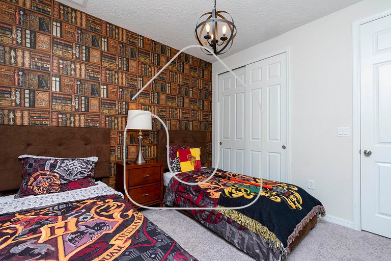 Modern 7BR Villa | Pool + Resort Amenities