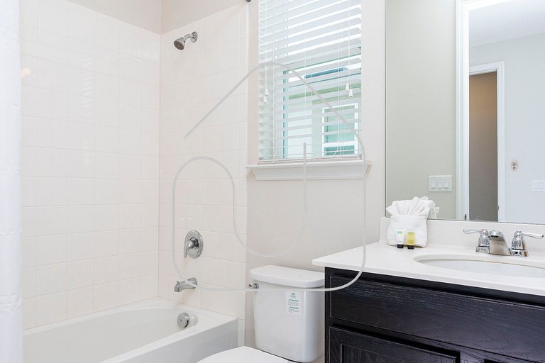 Modern 7BR Villa | Pool + Resort Amenities