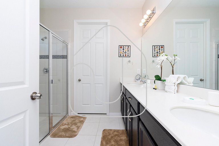 Modern 7BR Villa | Pool + Resort Amenities