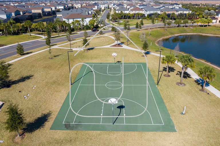 Modern 7BR Villa | Pool + Resort Amenities