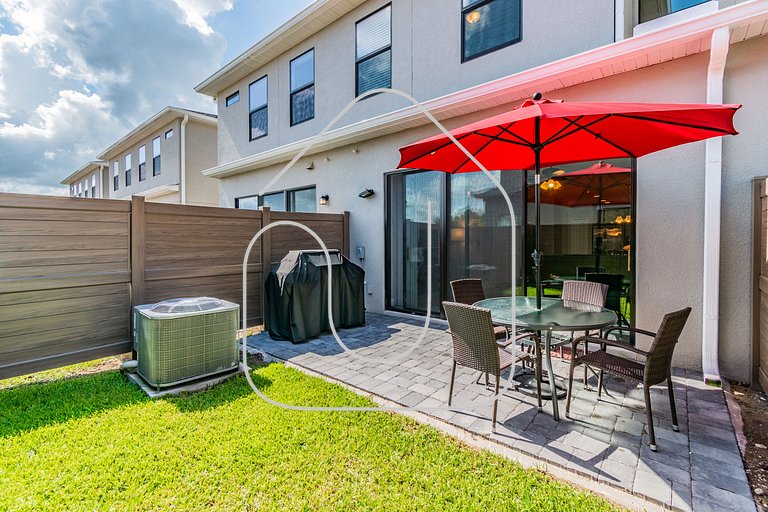 3BD/2.5BA *Great Location*