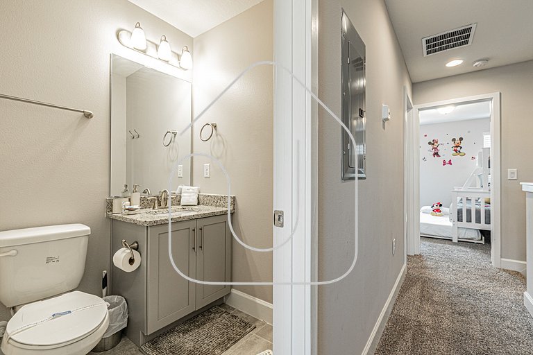 3BD/2.5BA *Great Location*
