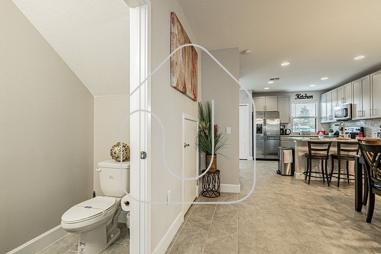 3BD/2.5BA *Great Location*