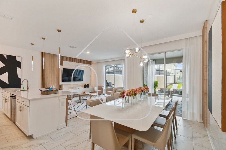 Luxurious 4BR/3BA Home in Storey Lake