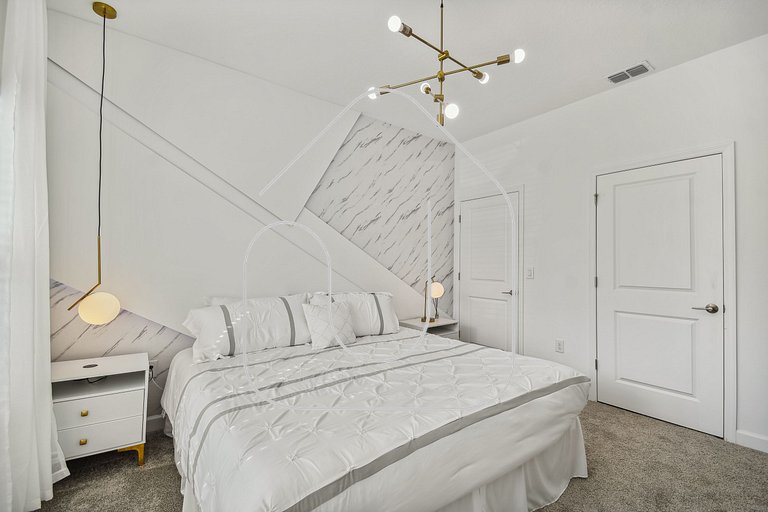 Luxuosa Casa 4Q/3B Storey Lake