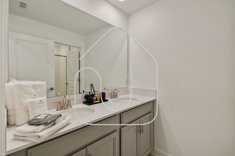 Luxuosa Casa 4Q/3B Storey Lake