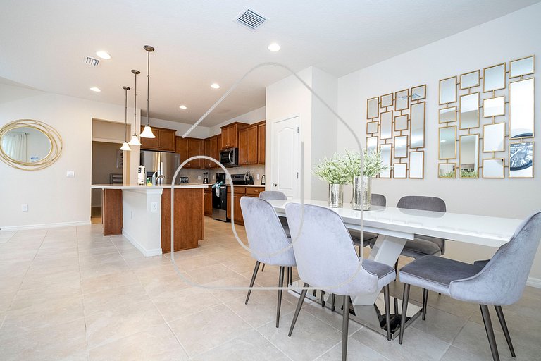 5BR/4BA Luxury Home | Private Pool