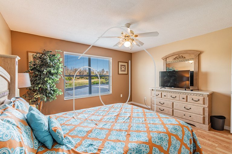 5B/3B Lake View Private Pool