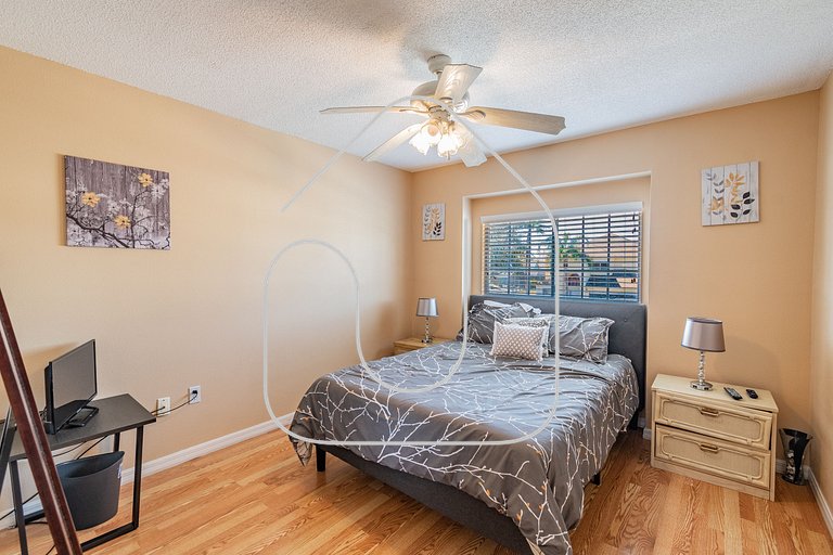 5Q/3B Vista p/ Lago *Piscina Priv.*