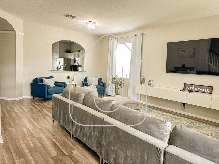 Windsor Hills 6BR Villa w/ Pool & Game Room