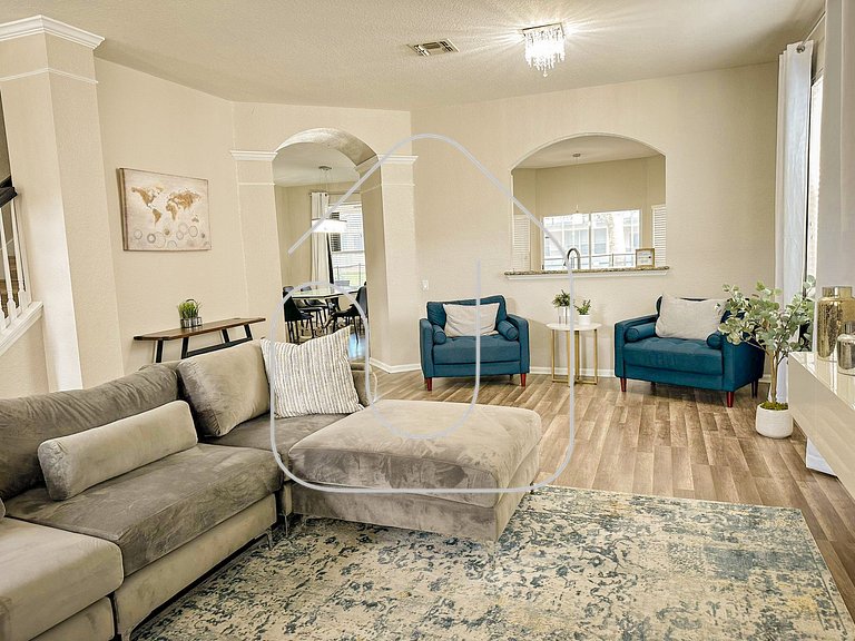 Windsor Hills 6BR Villa w/ Pool & Game Room