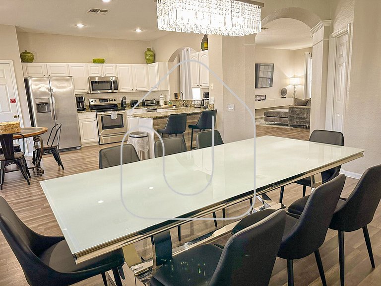 Windsor Hills 6BR Villa w/ Pool & Game Room