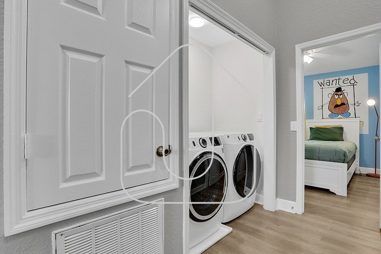 Windsor Hills 3BR Pool,8min to Disney & Water Park