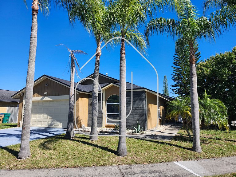 3B/2B BEST Location, Private Pool, Indian Wells