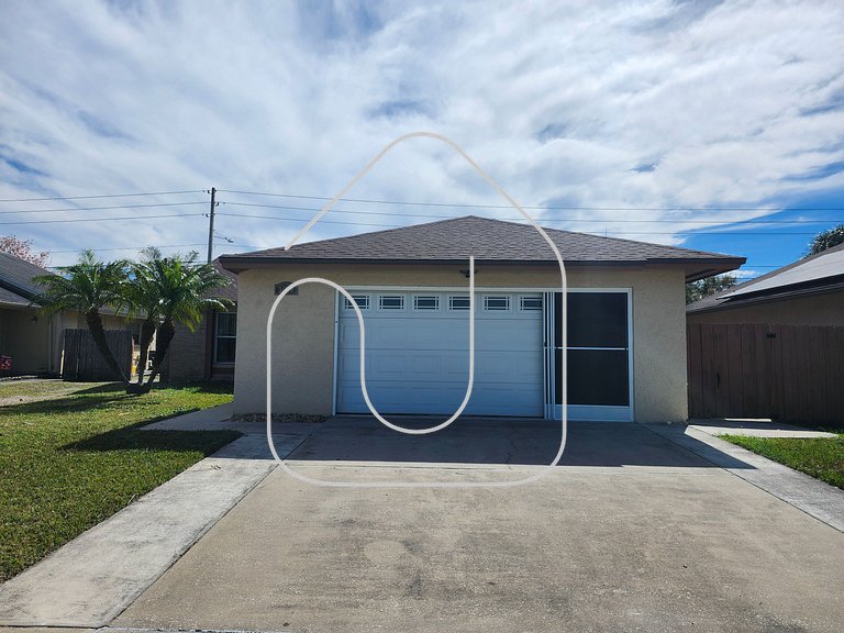 Prime Location! Cozy Villa Near Disney & More