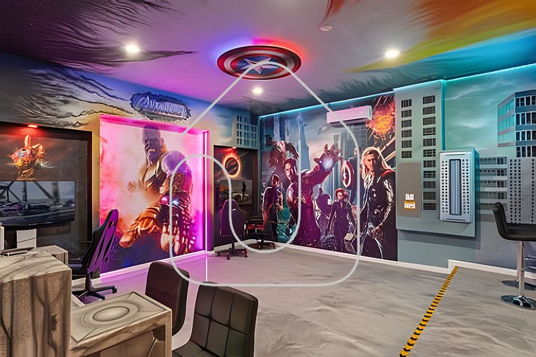 8BR Villa ☆ Avengers Game Room + Pool ☆ Disney