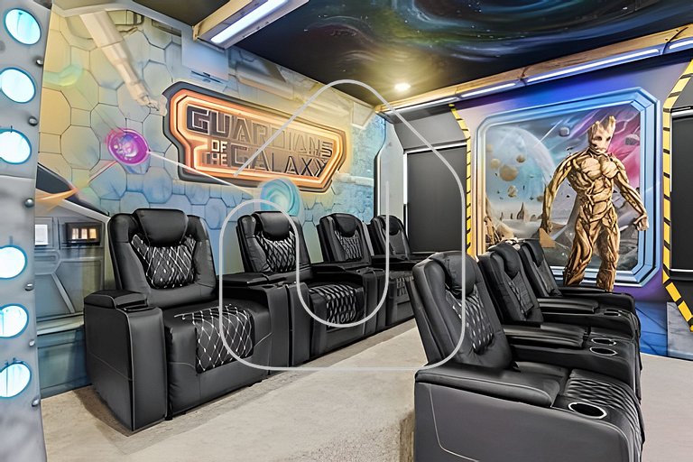 8BR Villa ☆ Avengers Game Room + Pool ☆ Disney